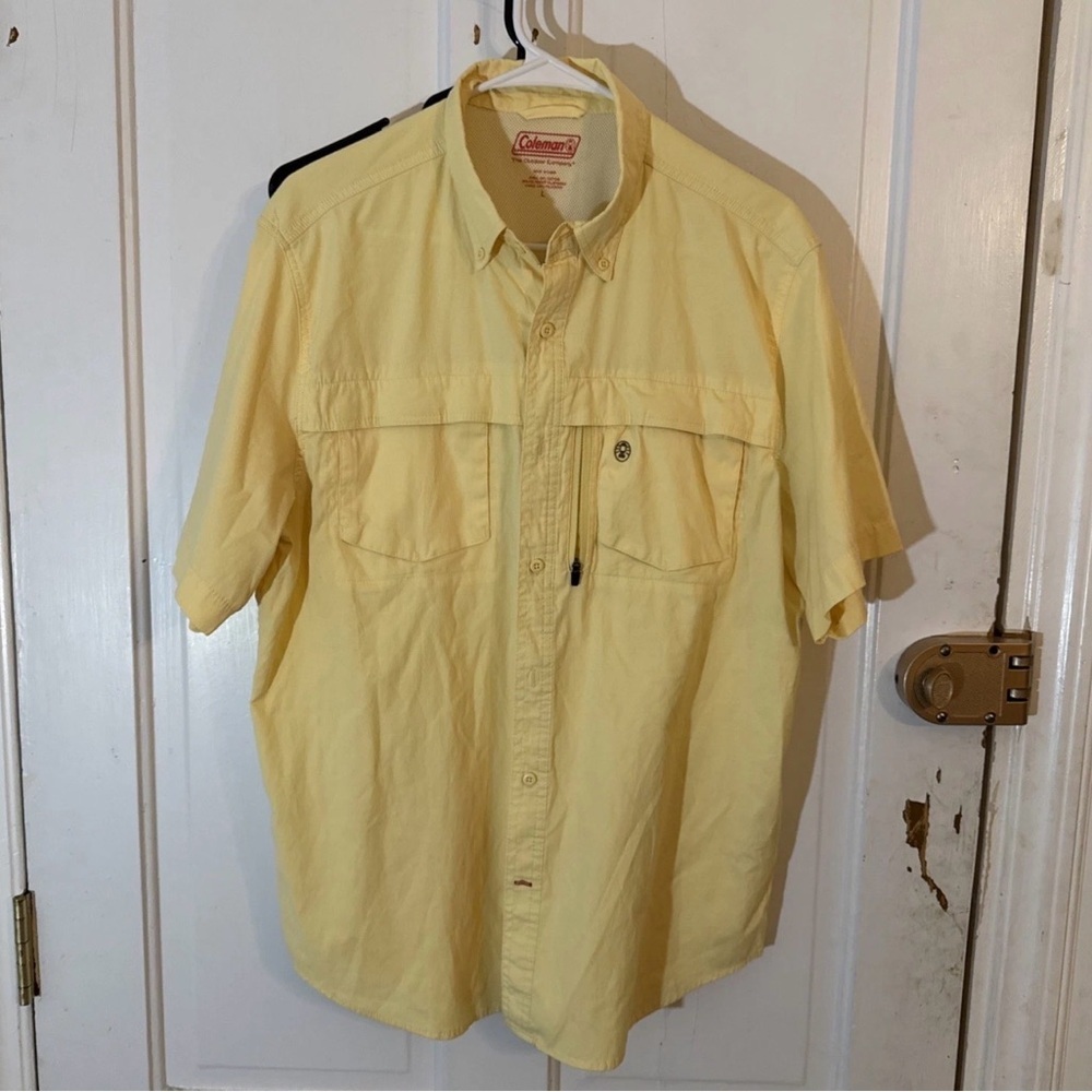 Coleman Men's Light Yellow Casual Button Down Shirt
